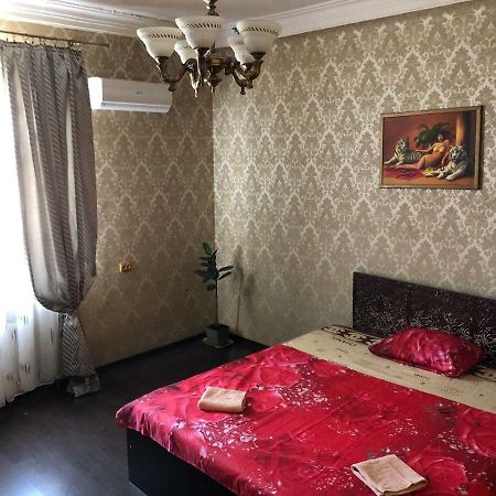 Apartment in the city centre 第聂伯罗彼得罗夫斯克 外观 照片