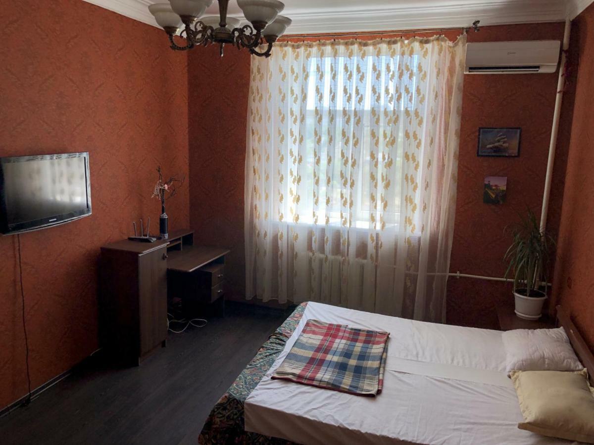 Apartment in the city centre 第聂伯罗彼得罗夫斯克 外观 照片